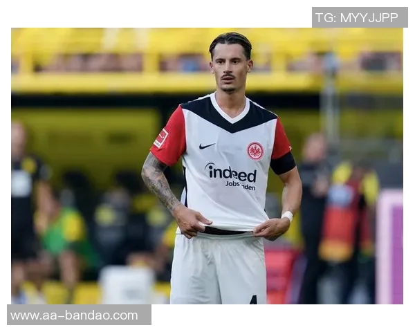 德天空报道法兰克福高层未考虑解雇托普默勒将失利责任归于球员表现